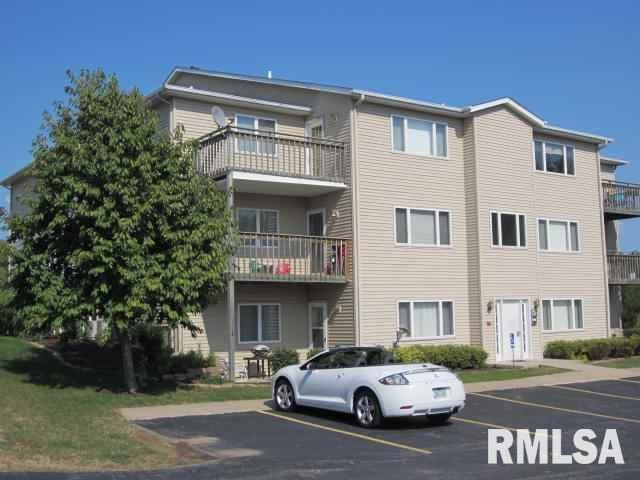 2413 W 54th St unit 10, Davenport, IA 52806 - photo 1