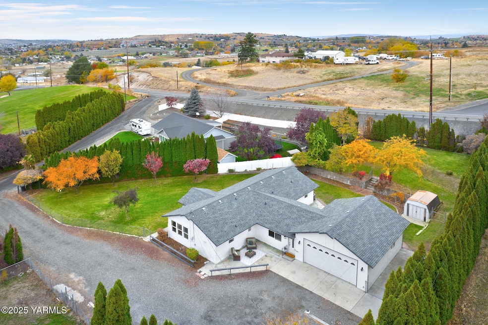 Hyde_251103_GoreRd_Selah_13