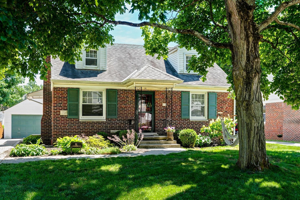 Welcome home to 91 E Weisheimer Rd!