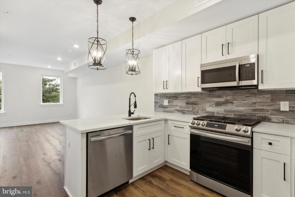 1826 Frankford Ave unit 3, Philadelphia, PA 19125 - photo 1