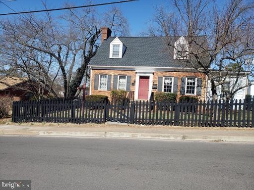 110 W Scanlon St, Culpeper, VA 22701 - photo 1