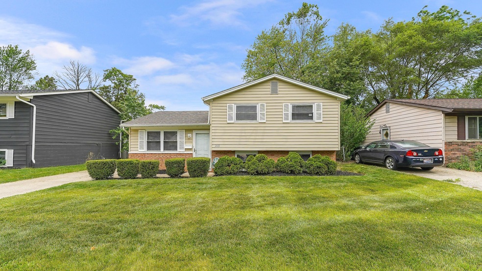 2683 Glenbriar St, Columbus, OH 43232 - photo 1