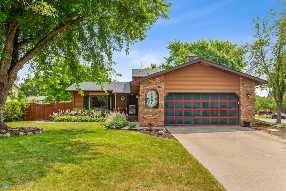 3201 Bohnet Blvd N, Fargo, ND 58102 - photo 1