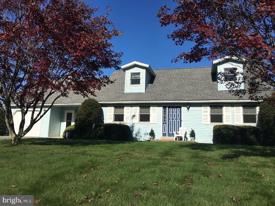 98 Ryan Ave, Tamaqua, PA 18252 - photo 1