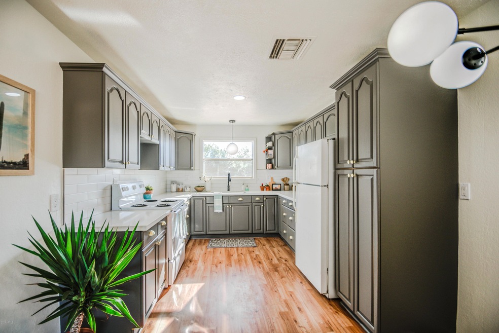 KITCHEN 5