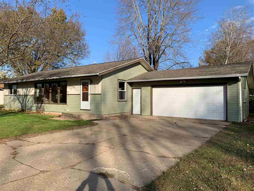 1211 18th St S, Wisconsin Rapids, WI 54494 - photo 1