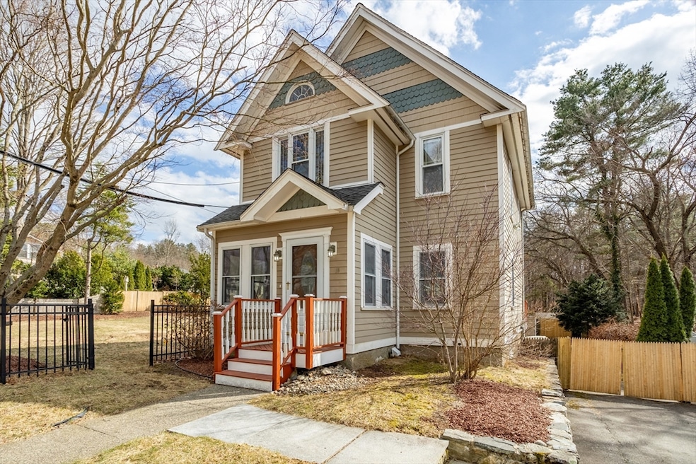 10 Lakeview Rd, Wayland, MA 01778 - photo 1