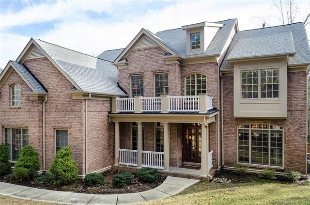 Very spacious 5BR waterfront home on Lake Wylie.