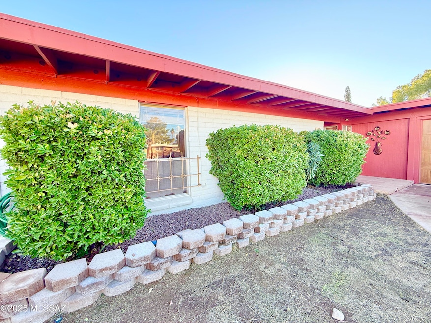 9430 E 30th St, Tucson, AZ 85710 - photo 1