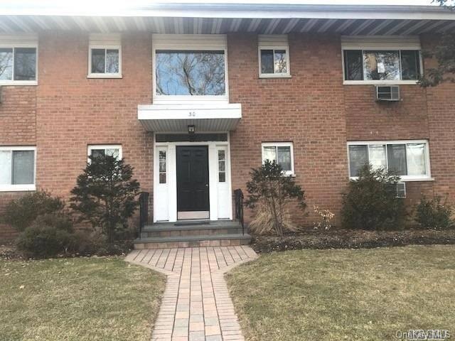 30 Wildwood Gardens unit F2, Port Washington, NY 11050 - photo 1
