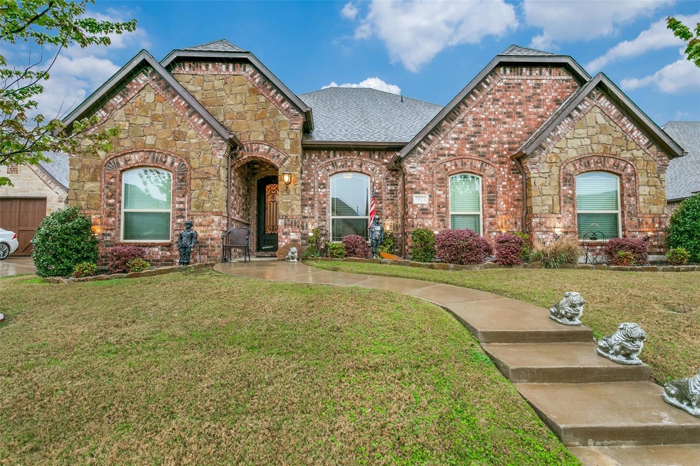 7824 Sevenoaks Dr, North Richland Hills, TX 76182 - photo 1