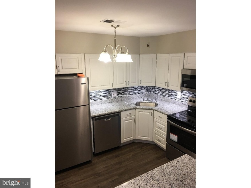 120B W Bluebell Ln unit B, Mount Laurel, NJ 08054 - photo 1