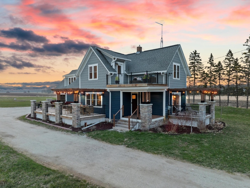 3202 Mirro Dr, Manitowoc, WI 54220 - photo 1