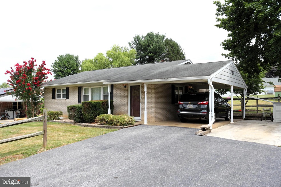 1532 Crest View Ave, Hagerstown, MD 21740 - photo 1