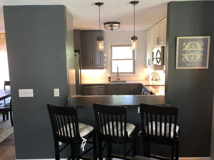 25 Walnut Cir, Merrimack, NH 03054 - photo 1