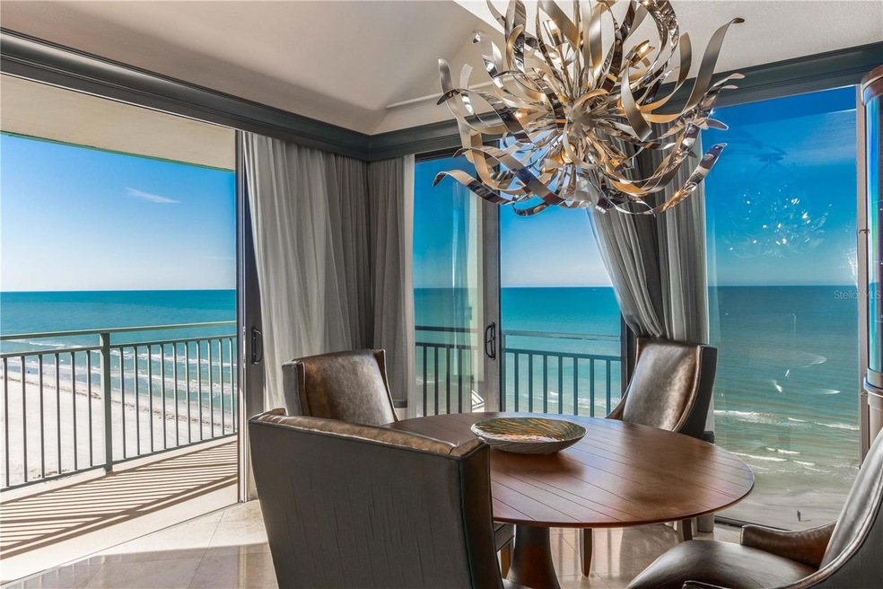GULF BREEZES AND VIEWS GALORE IN PENTHOUSE ONE!