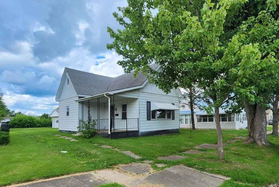 328 B St NE, Linton, IN 47441 - photo 1