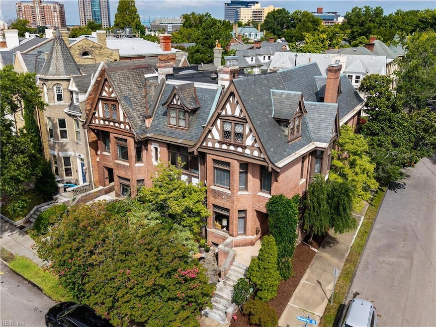 For Sale $885,000 • Co-Listing Agent