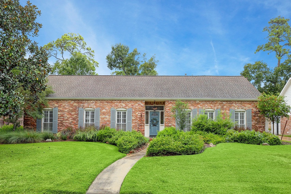 13826 Taylorcrest Rd, Houston, TX 77079 - photo 1