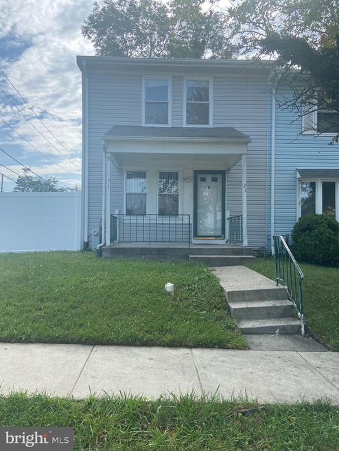 71 Cobber Ln, Baltimore, MD 21229 - photo 1