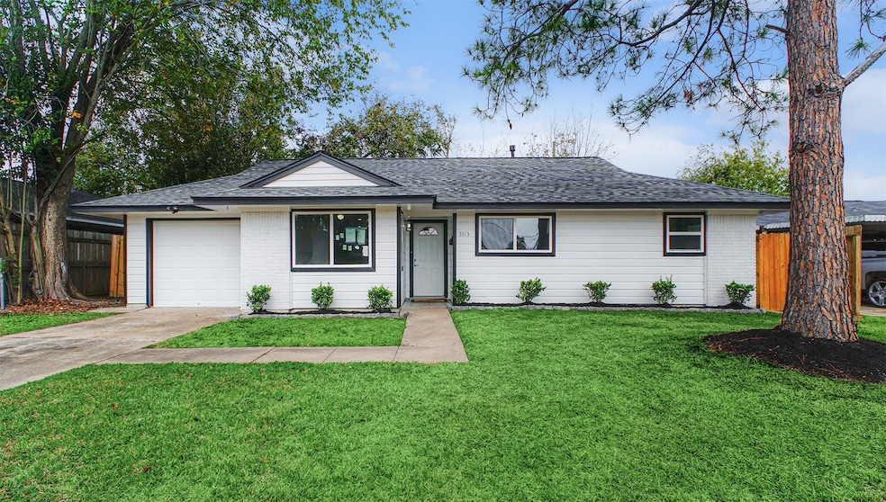 3513 Tanglebriar Dr, Pasadena, TX 77503 - photo 1