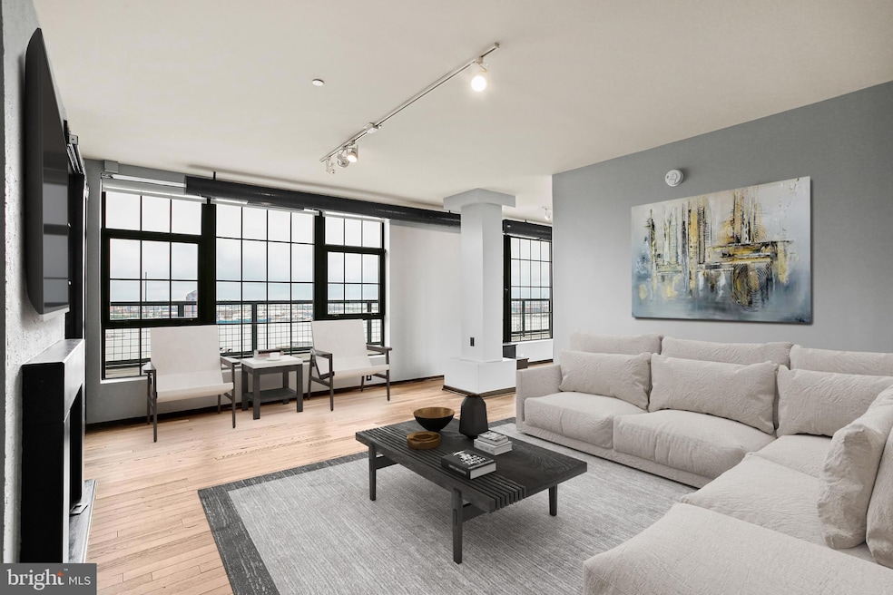 Silo Point unit 1913, Baltimore, MD 21230 - photo 1