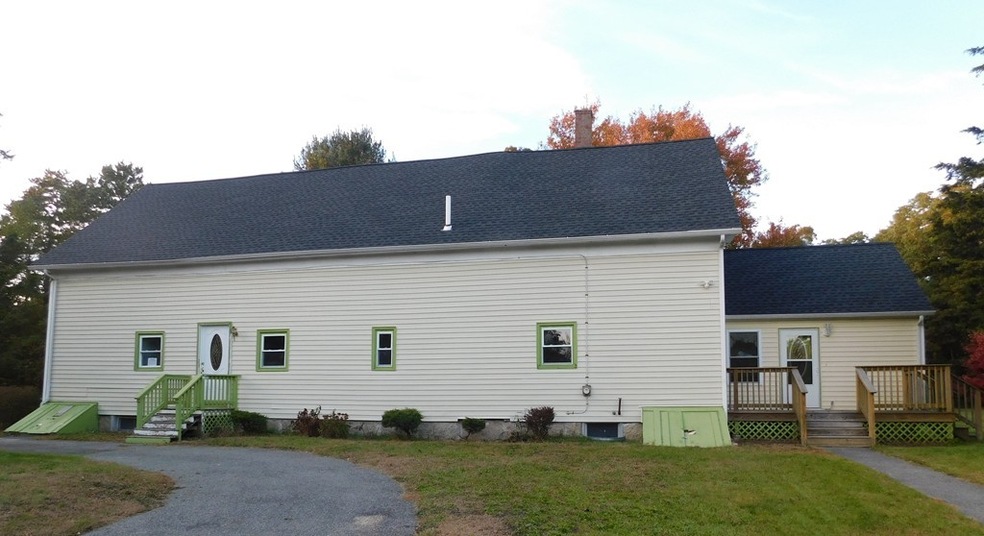 4 West St, West Wareham, MA 02576 - photo 1