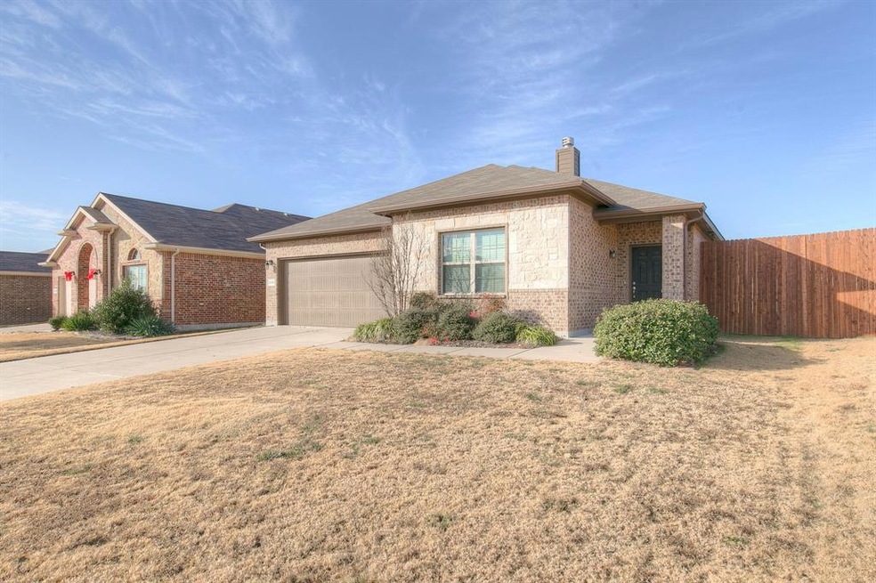 1205 Glen Ct, Weatherford, TX 76087 - photo 1