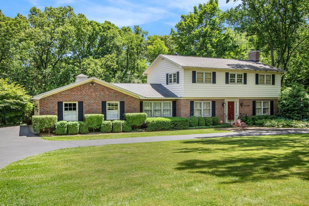 Sold $325,000