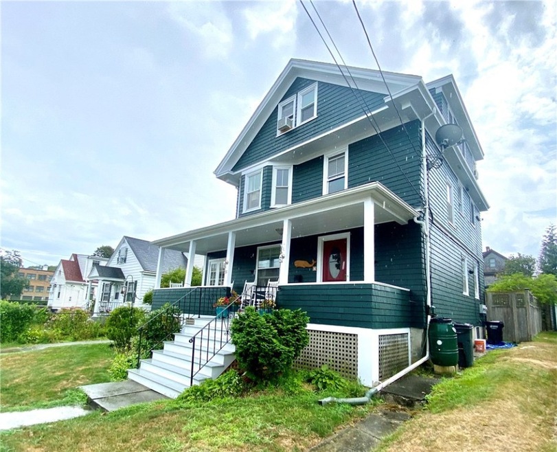 26 Eastnor Rd unit 2, Newport, RI 02840 - photo 1