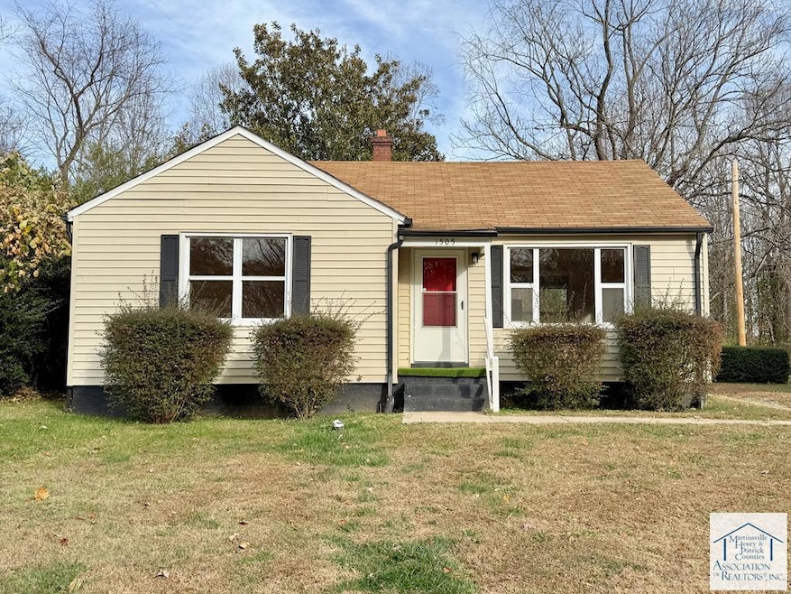 1505 Rivermont Heights Rd, Martinsville, VA 24112 - photo 1