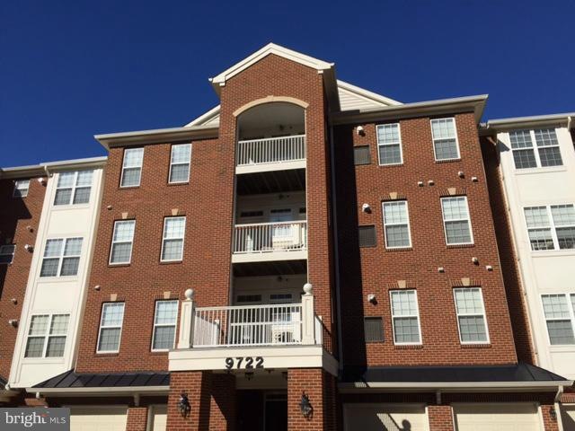 9722 Holmes Place unit 204, Manassas Park, VA 20111 - photo 1