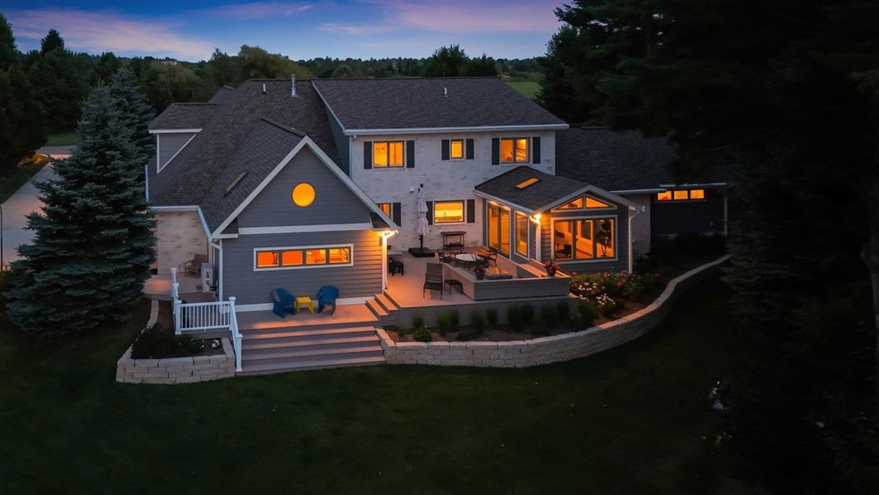 11849 Stonebridge Dr, Charlevoix, MI 49720 - photo 1