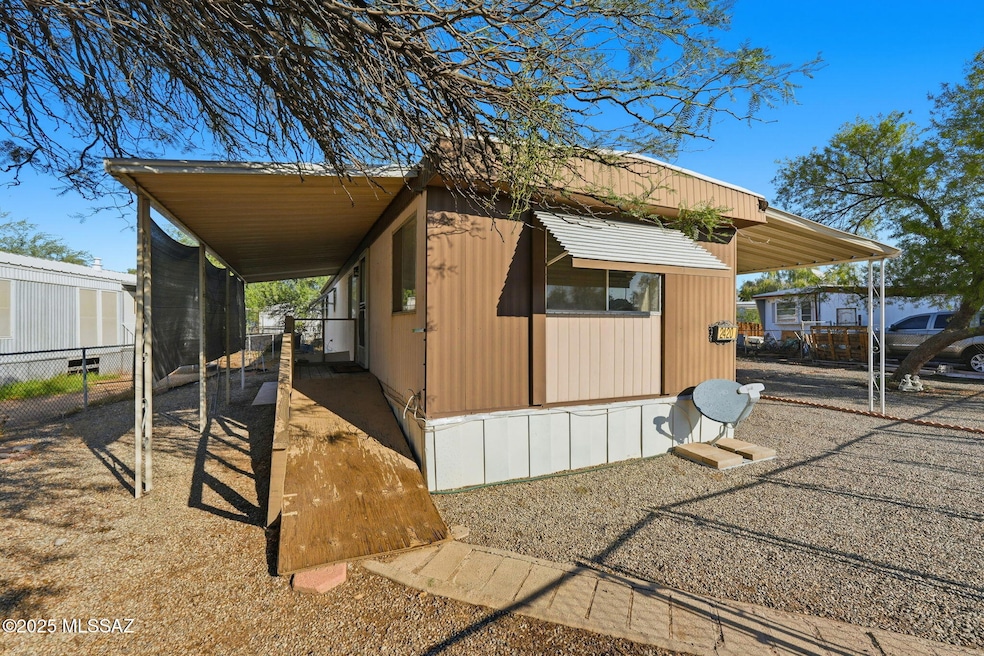 2420 W Calle Comodo, Tucson, AZ 85705 - photo 1