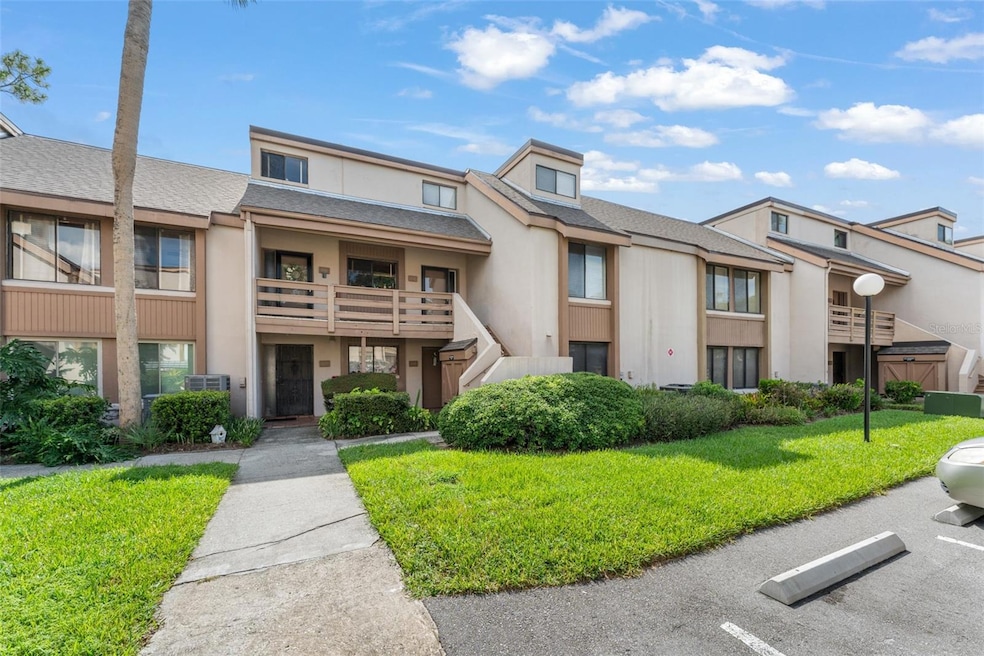 262 Orienta Point St unit 1, Altamonte Springs, FL 32701 - photo 1