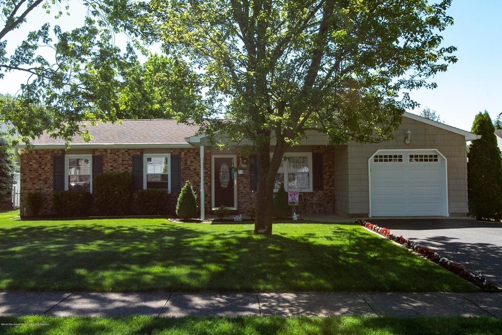 FRONT VIEW OF 136 PINE NEEDLE
