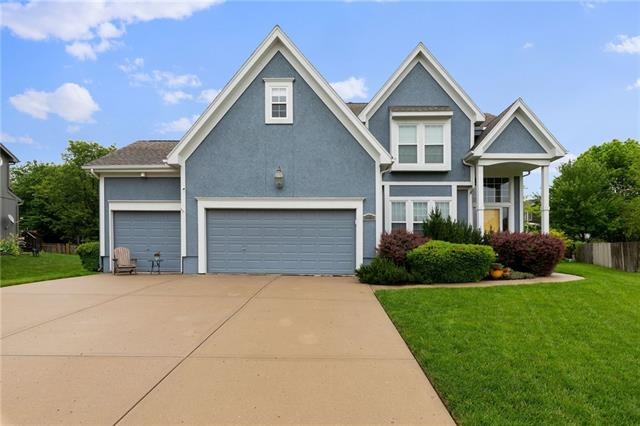 5407 W 155th Terrace, Overland Park, KS 66224 - photo 1