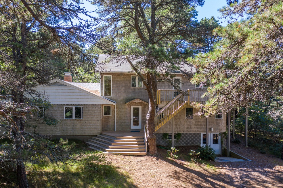 Entrance and Full Side of Home