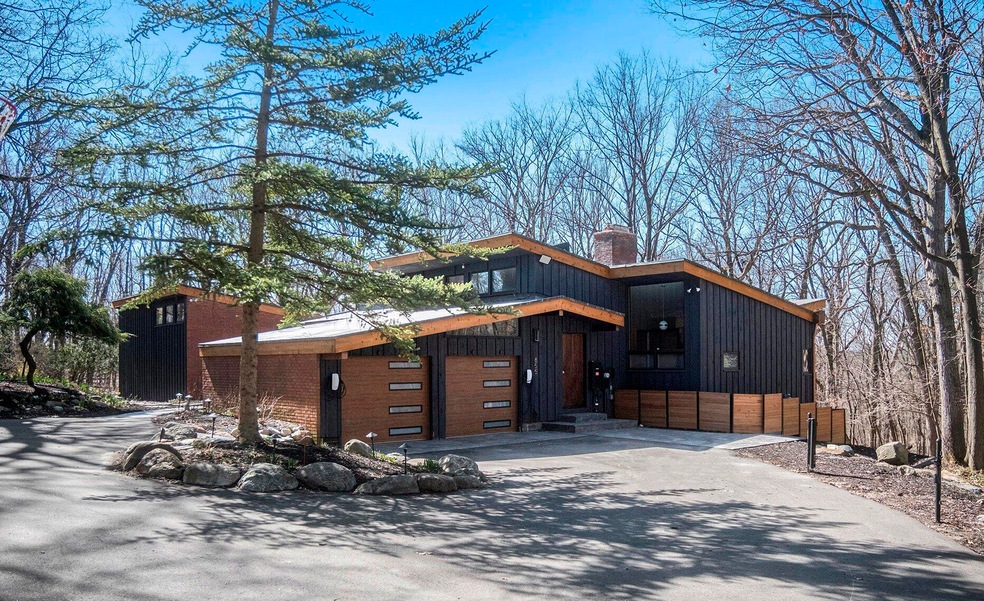 855 Country Club