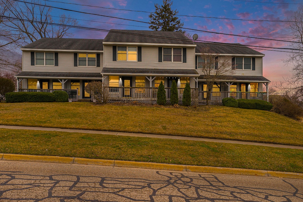 650 Conger St unit 4, South Haven, MI 49090 - photo 1