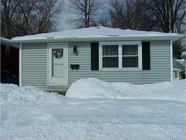 782 Harding Ave, North Tonawanda, NY 14120 - photo 1