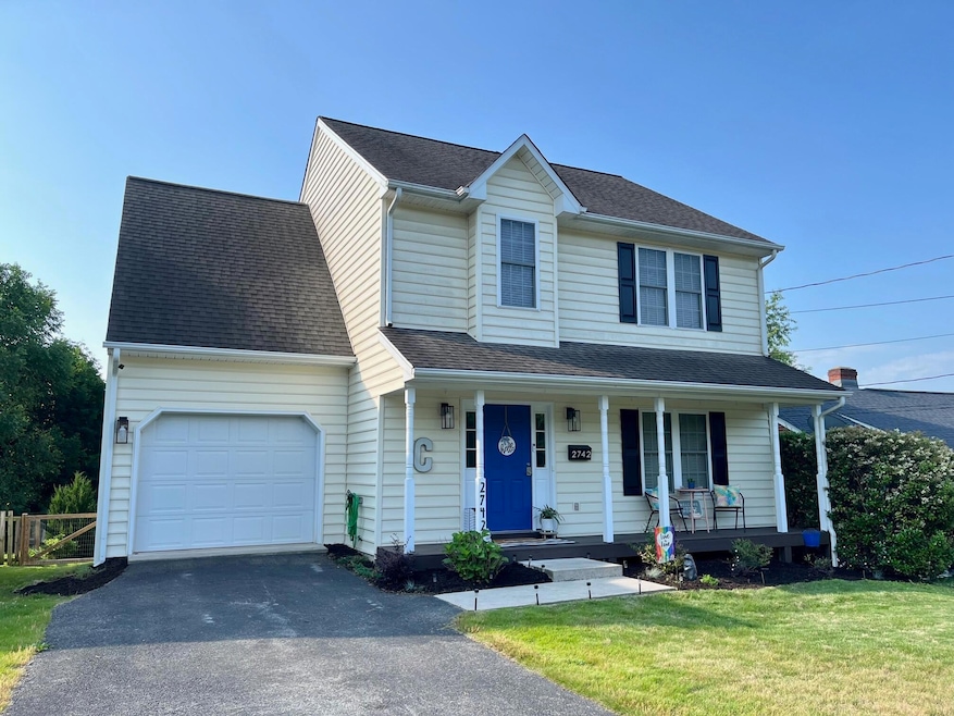 2742 Tillett