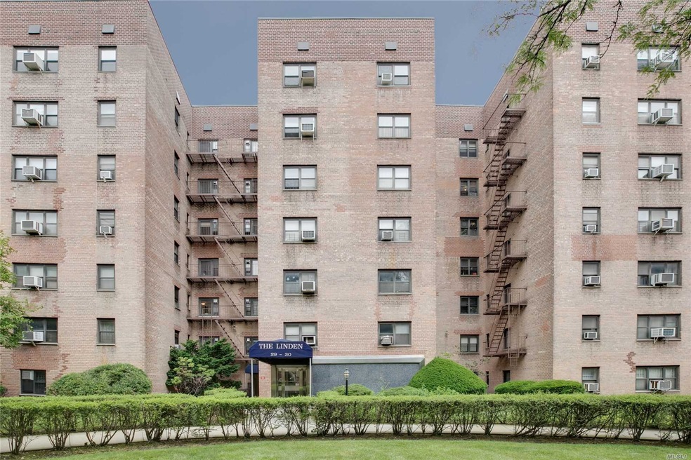 Linden Towers Coop unit 5H, Flushing, NY 11354 - photo 1