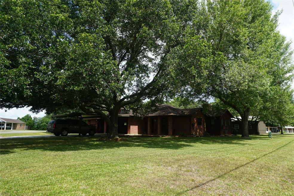 8611 Charity St, Needville, TX 77461 - photo 1