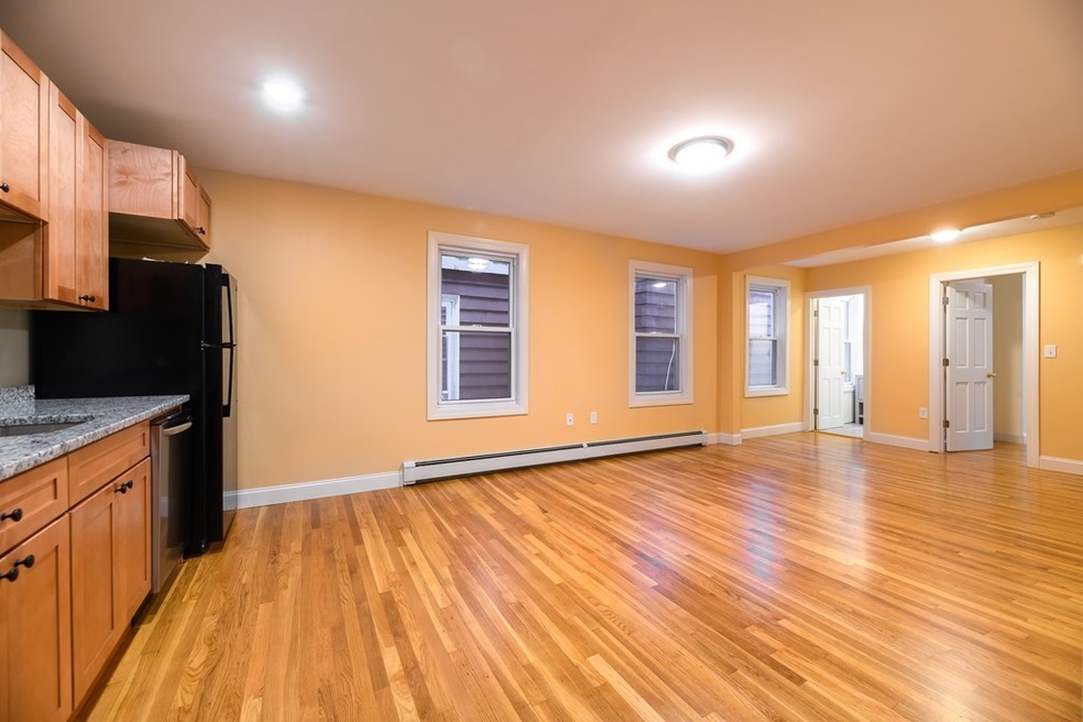 305 Hurley St unit 1, Cambridge, MA 02141 - photo 1