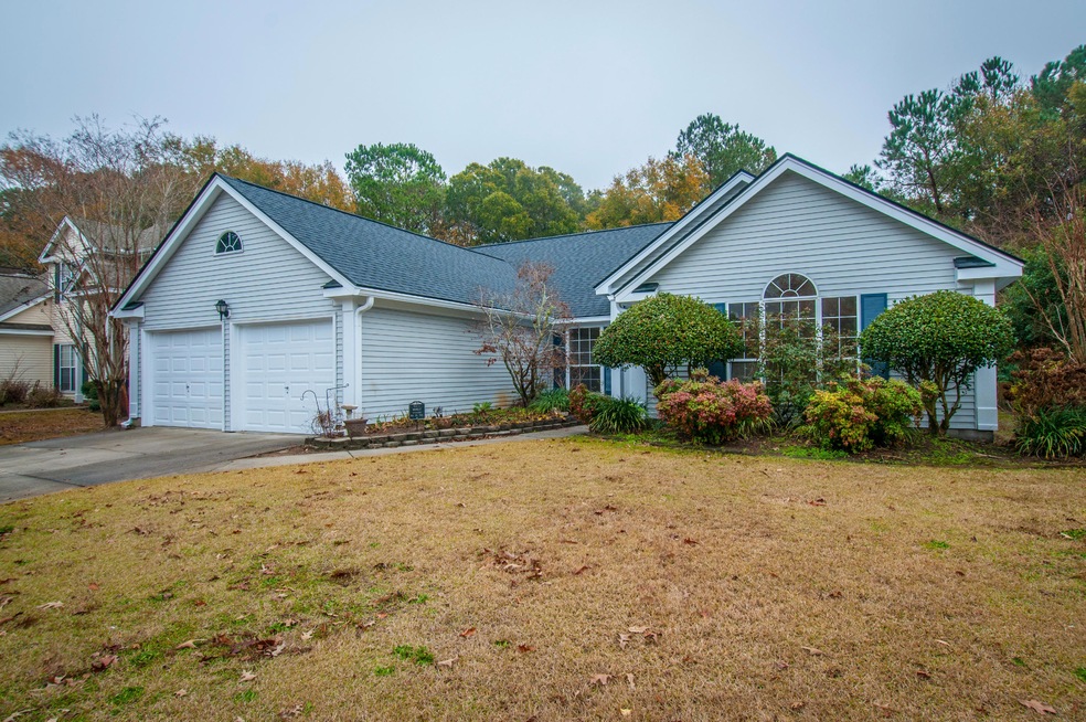 1944 Falling Creek Circle