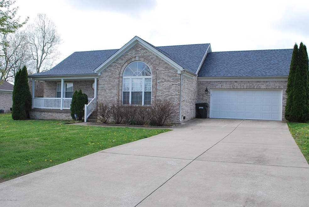 536 Helmwood Cir, Mount Washington, KY 40047 - photo 1