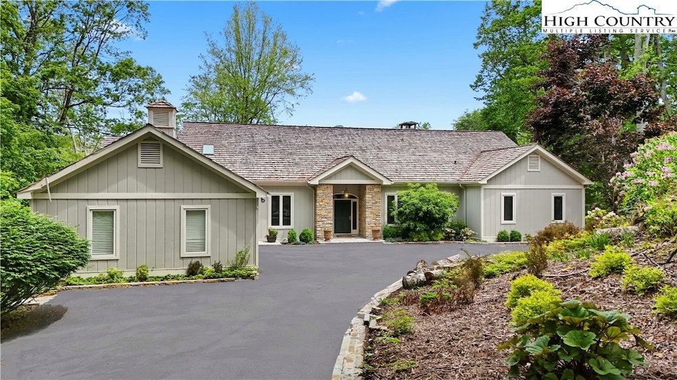 For Sale $1,950,000 • Co-Listing Agent