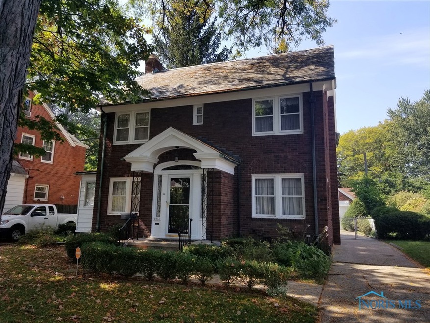 2313 Goddard Ave