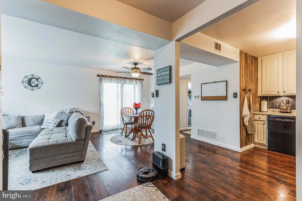 836B Putnam Blvd unit 57B, Nether Providence Township, PA 19086 - photo 1